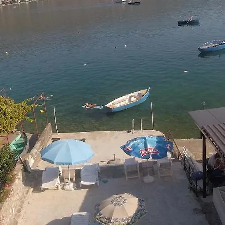 Beachfront Grunche Apartment Ohrid